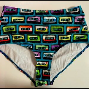 ❤️🎵 ModCloth Cassette Tape Swim Bottom 🎵❤️